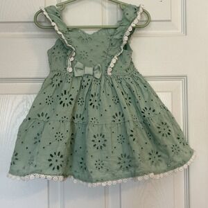 Blueberi Boulevard Girls Dress Sage Eyelets Sleeveless Lines Size 18 Months